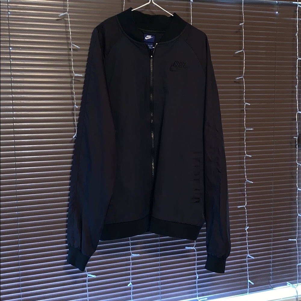 Nike windbreaker